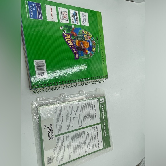 2nd Grade -PEOPLE AND PLACES - Social Studies (TEACHER EDITION) (2005, Foresman) - Picture 4 of 5